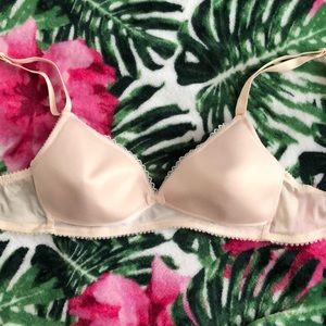 32A Cream Vintage Lace Bra